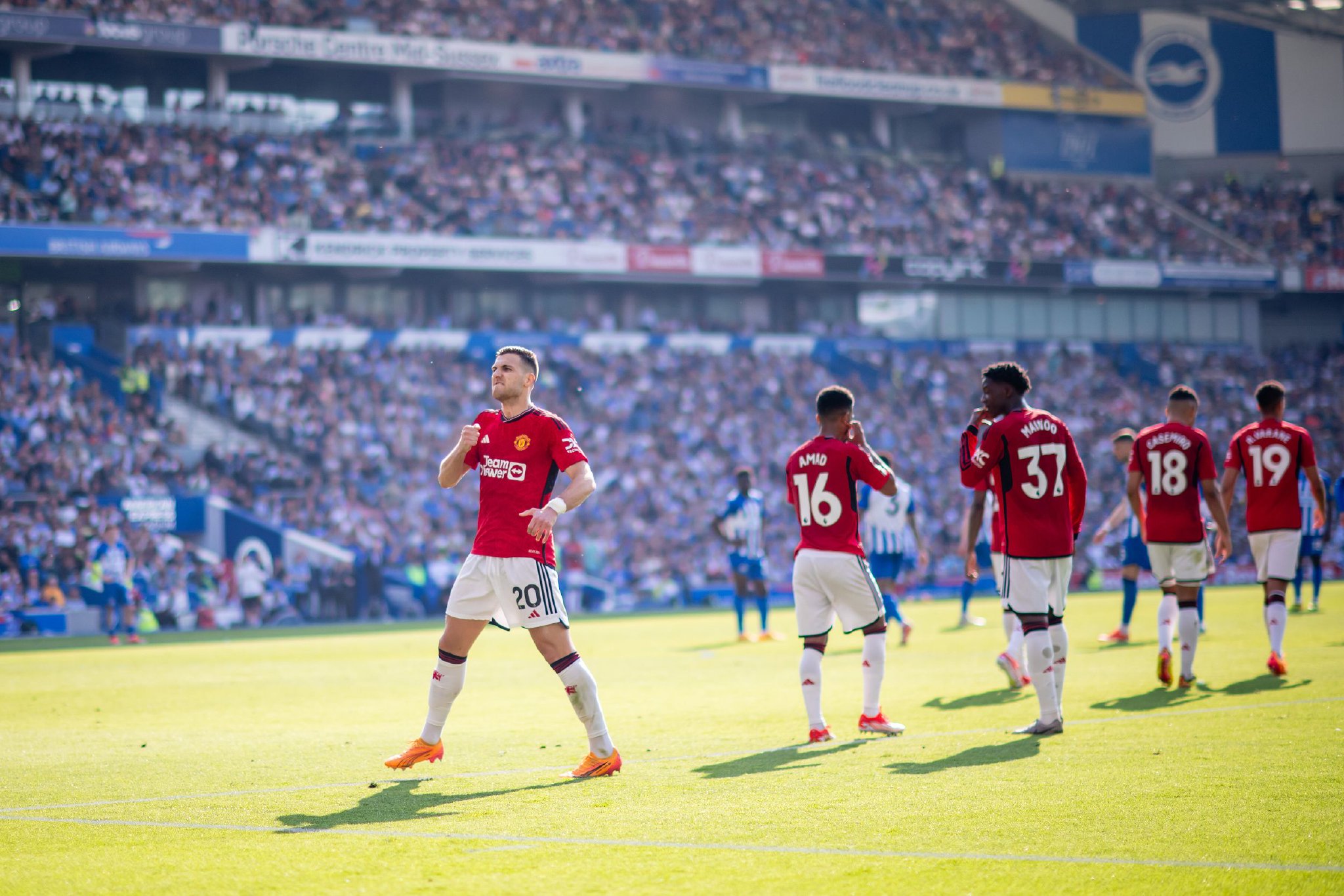 在这场激烈 在这场激烈